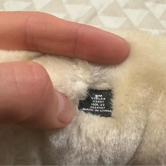 J crew Perfect Winter boots with sherpa pecan camel - Picture 7 of 7